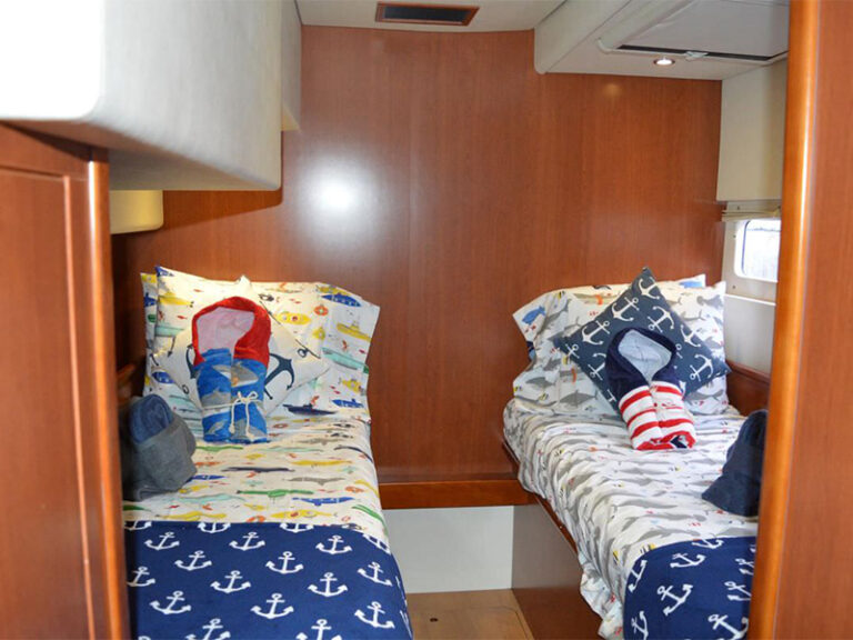 cabin two with beds