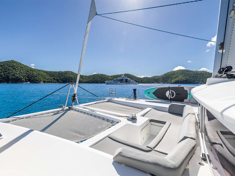 yacht rear saloon - exterior