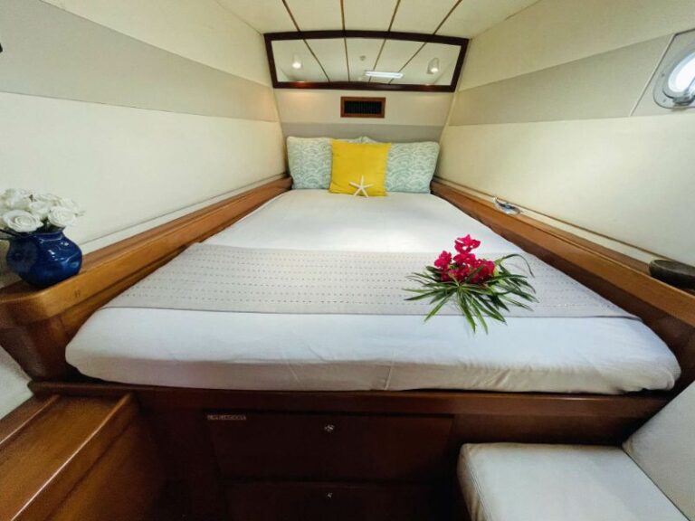 cape town yacht cabin